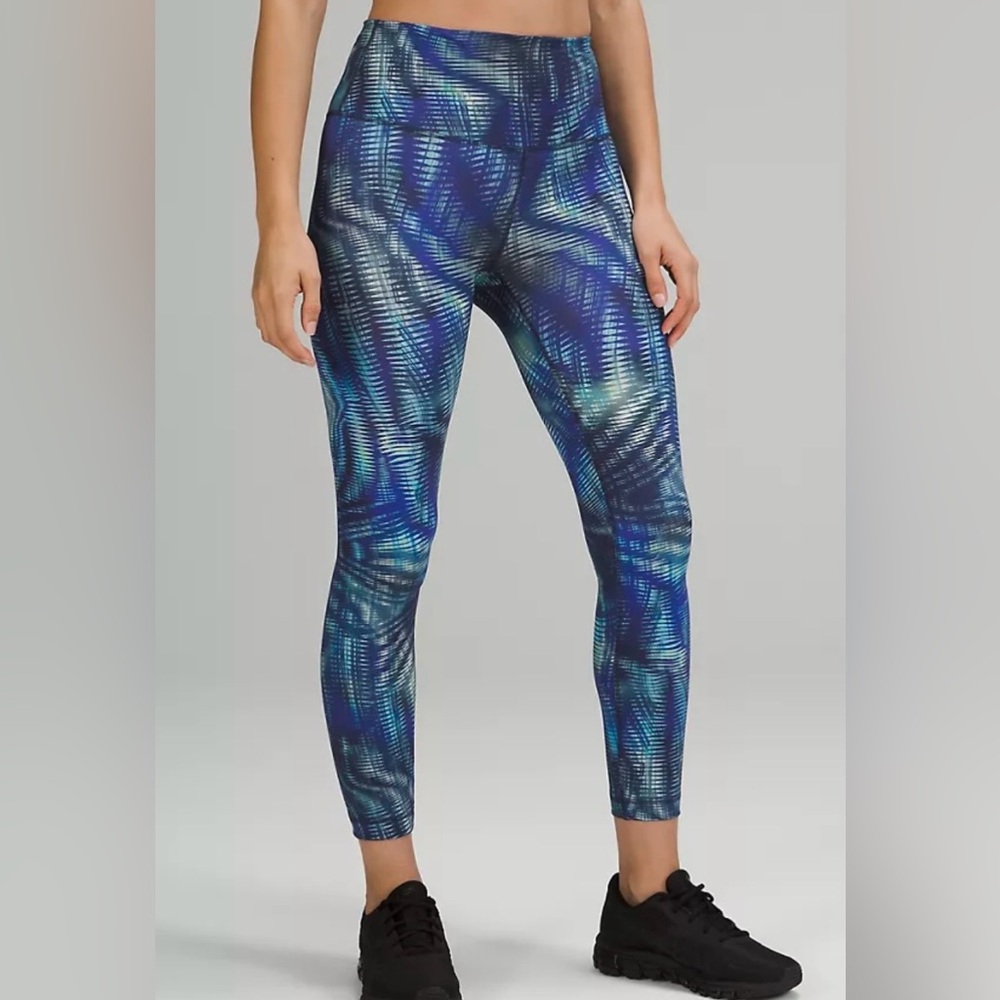🔥🔥 Lululemon Wunder Train HR Tight 25” SIZE 2 Foil Shapeshifter Flux Blue Multi